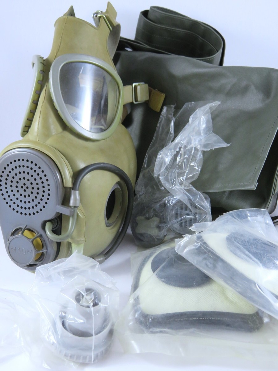 Vintage 1988 Gas Mask M10M With Waterproof Carrying Bag Filters