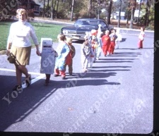 sl90 Original slide 1971 Kodachrome Halloween kids costumes 450a