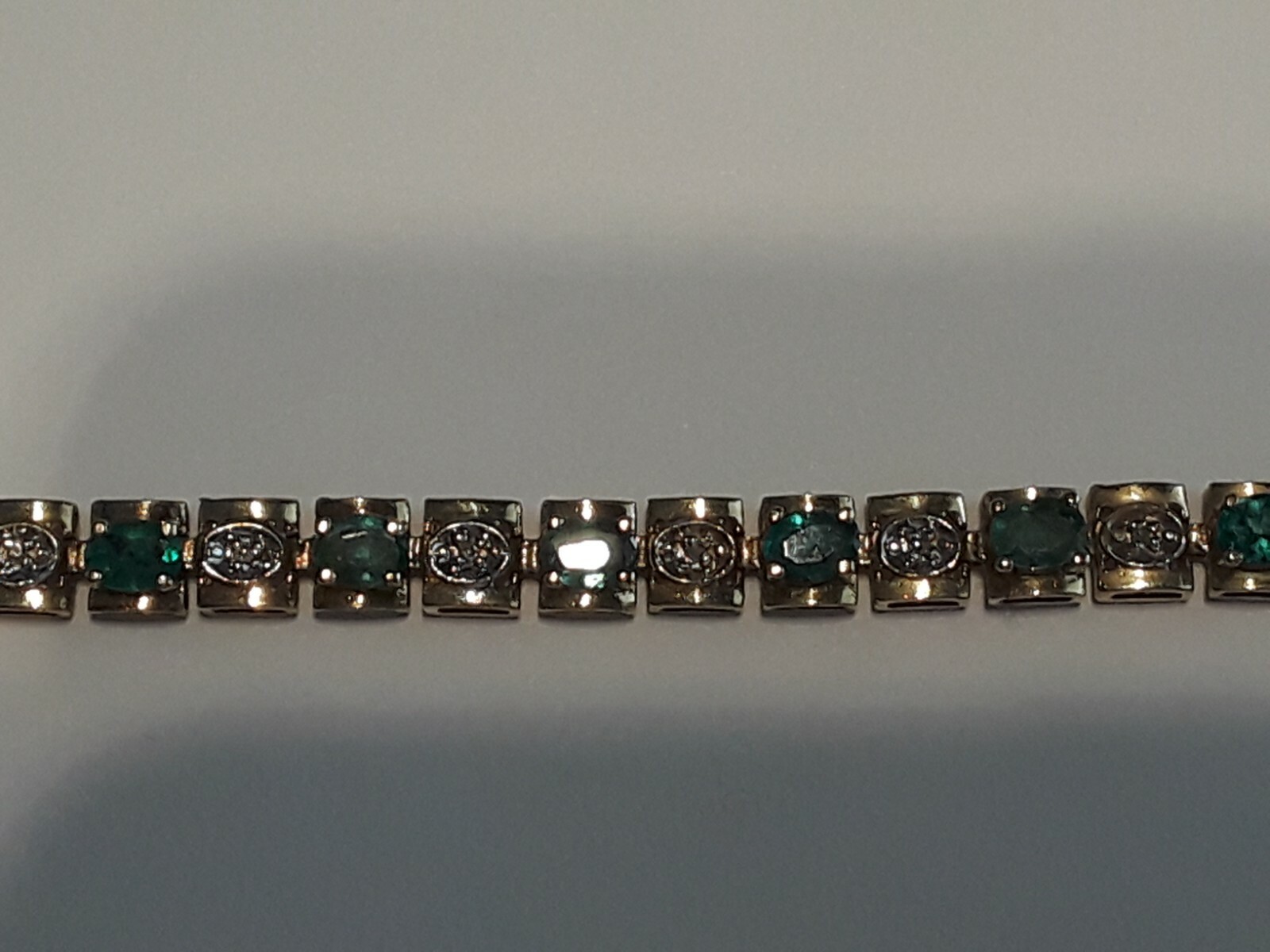 Bracelet-10k Yellow Gold 7.806 gr.-Emerald 2.0 Ct… - image 1