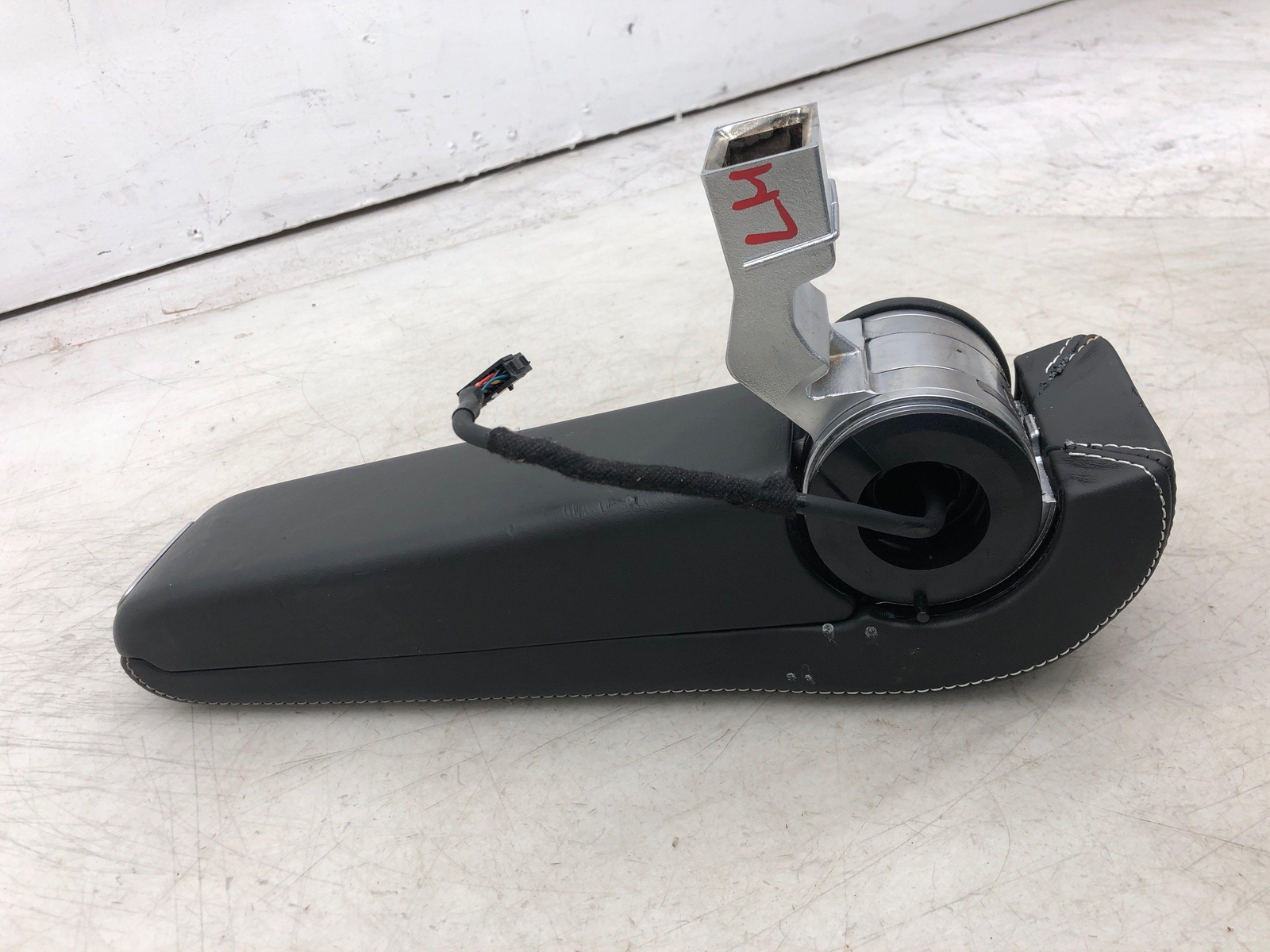 2006-2012 BENTLEY CONTINENTAL RIGHT & LEFT CENTER CONSOLE ARMREST 3W0864209F