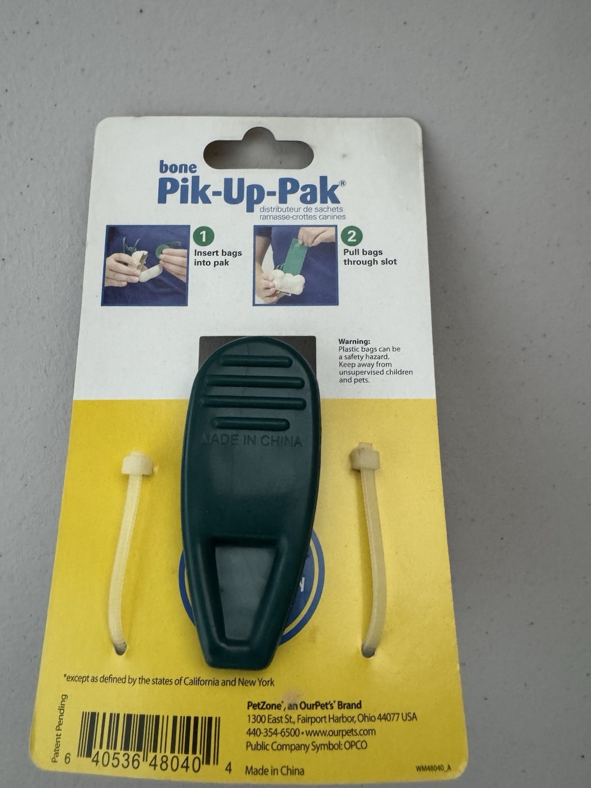 15 biodegradable" included! Bone Pik-Up-Pak Bag dispenser Pet Zone Dog waste