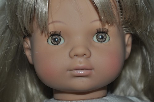 Lissi Doll 17" Blonde Hair - Picture 4 of 24