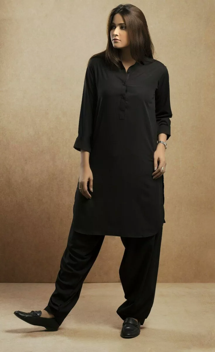 Lace Plain Kurta Pajama in Black RL12715