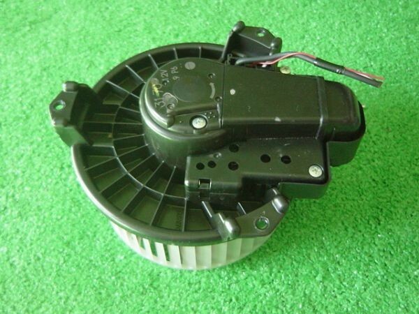 パブミラー N-BOX N−BOX JF3 JF4 左ドアミラー NH731P M74 76258-TTA-J01