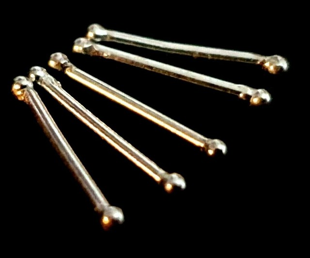0.6 mm nose stud