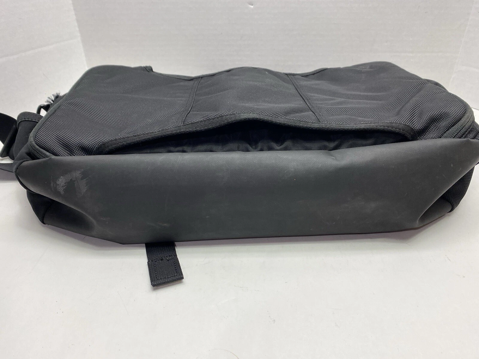 TIMBUK2 Borsa da pendolarismo media nera messenger imbottita bagaglio per laptop passante