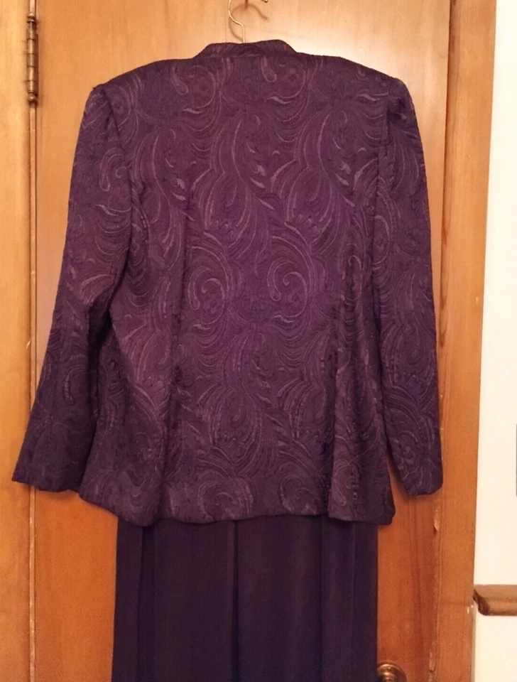 Purple Sleeveless Dress & Jacket 8P, Coldwater Creek; Slinky, Knee-Length Dress - Image 4 of 4