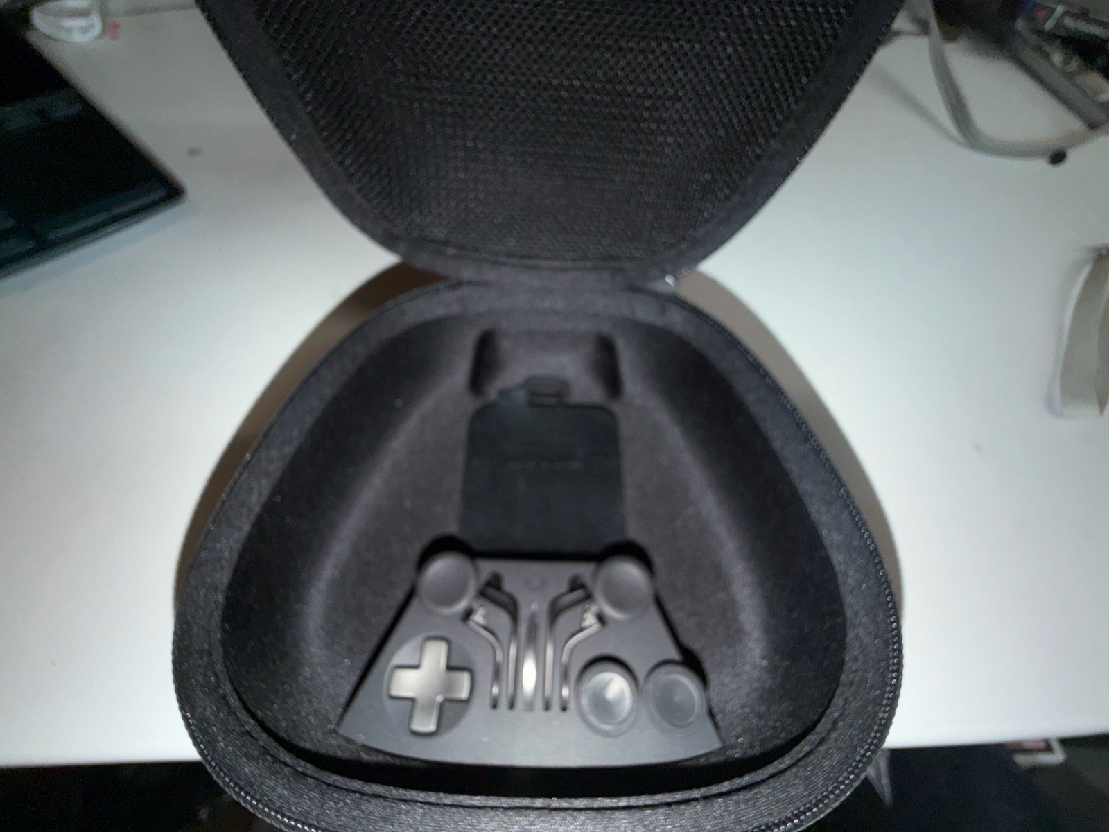 Picture 1 of 4