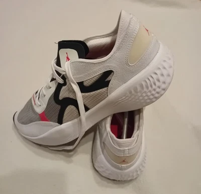 Herren Nike Air Jordan Delta 3 Low Weiß/Rot/Schwarz UK12 - Bild 1 von 4