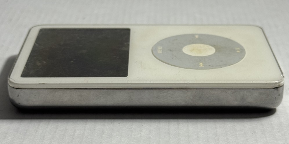 Apple iPod Video Classic 5th Gen. 60GB A1136 MA003LL White | eBay