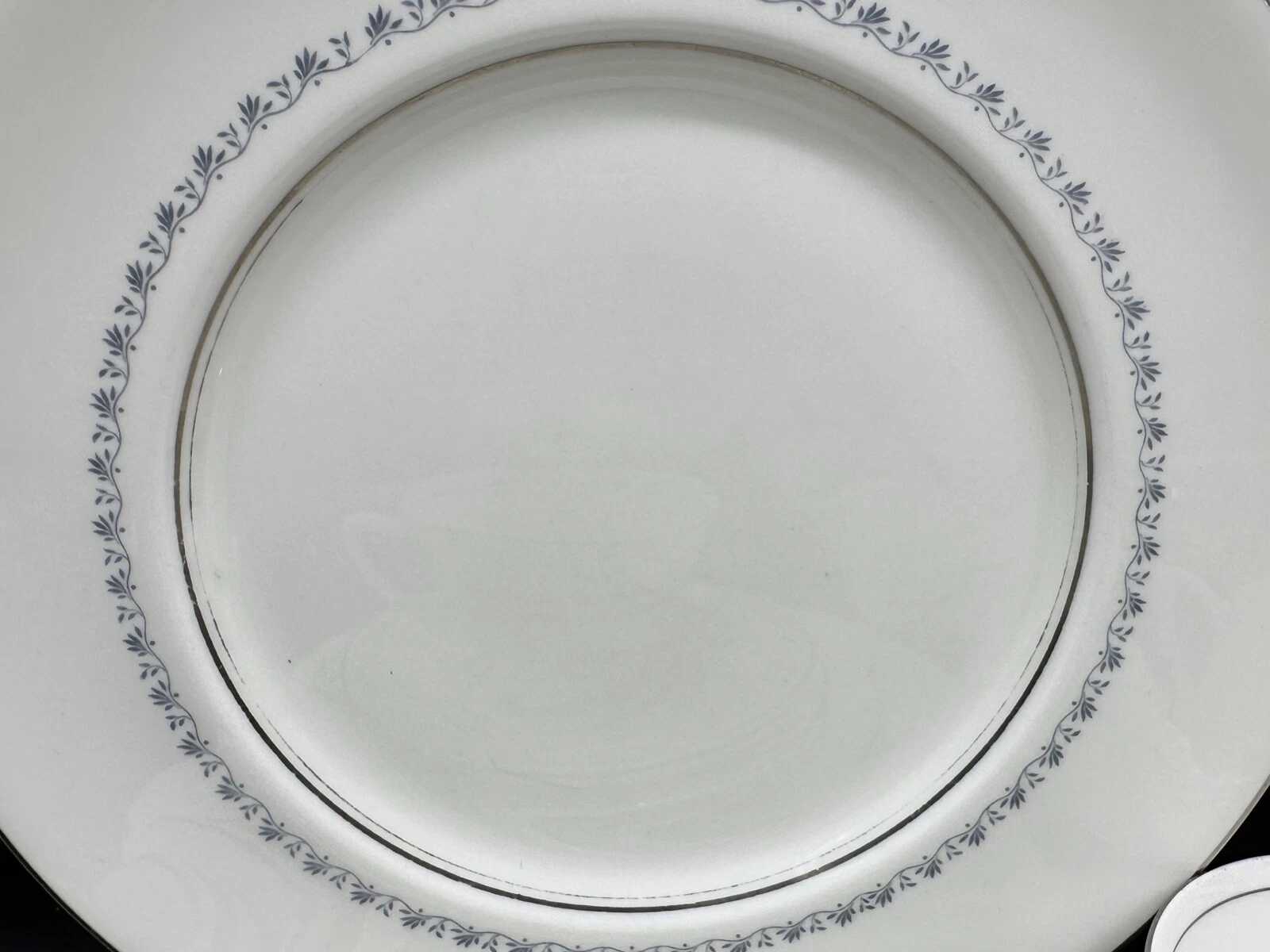 Royal Doulton Tiara Place Setting - Thumbnail 4