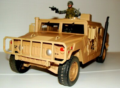 1:18 Unimax Bravo Team Elite Force U.S Army Desert Humvee Vehicle