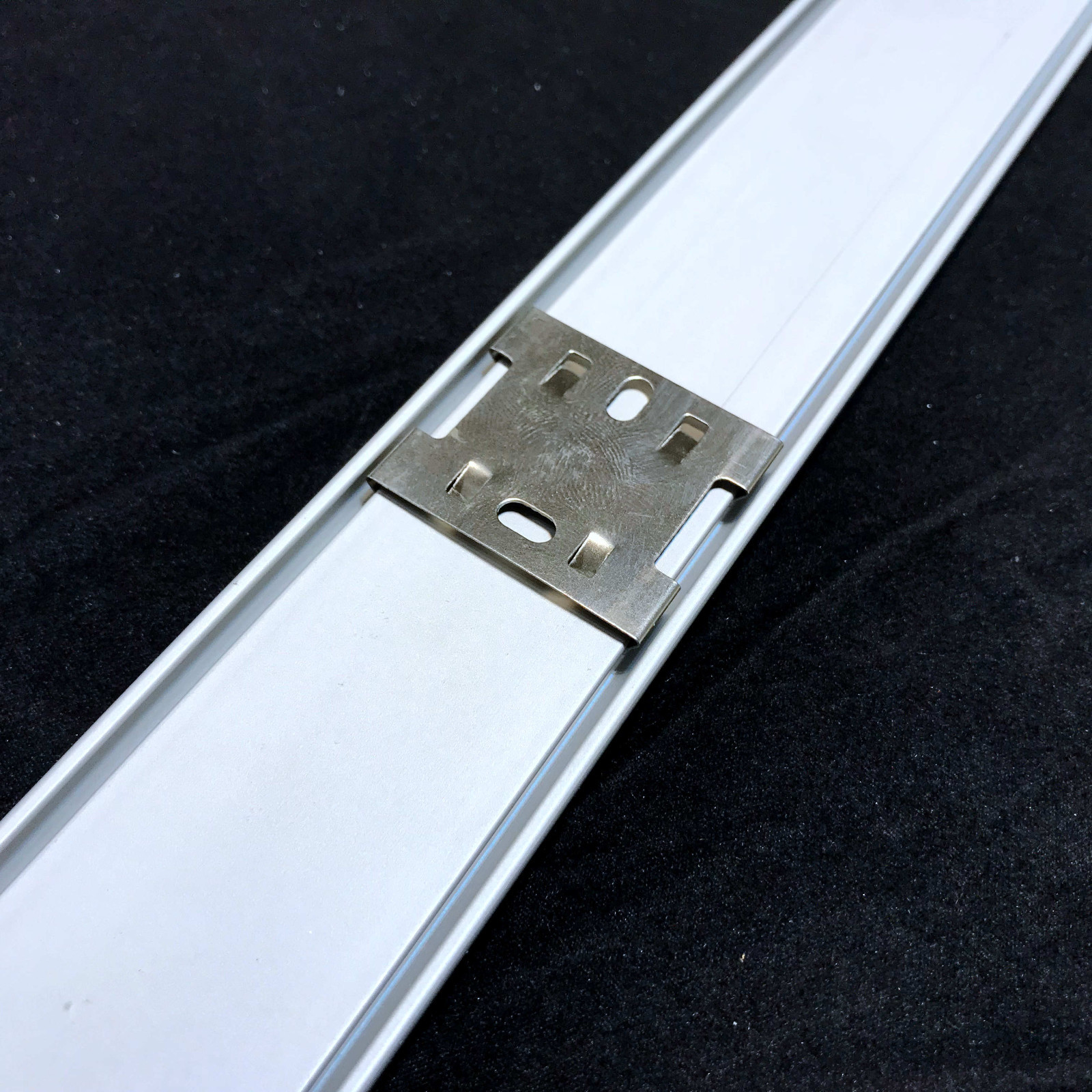 4X1M Wide Edge Channel Aluminium profile for Led Strip Light Cabinet Kitchen  — image 8
