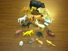 16 ANIMALS PLAYSET MARX/MPC/1950's-1960's LOT bears camels dinosaurs deer moose