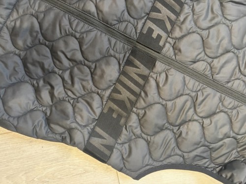 Nike Aerolayer Running Gilet Vest Visit Size XS Women's Black Bv3869 010 - Picture 2 of 7