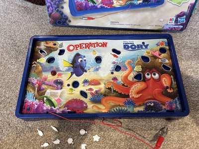 Hasbro Disney/Pixar Operation Brettspiel Finding Dory Edition