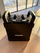 Profoto Pro-B4 1000 Air Pack with two profoto lithium-Ion batteries and charger