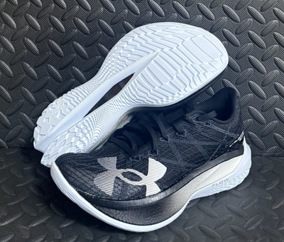 Under Armour Flow Velociti Elite 2 Running 3027205-004 Men Sz 6 Women Sz 7.5