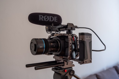 blackmagic pocket cinema camera 4k bundle with Anamorphic lenses - Picture 4 of 11
