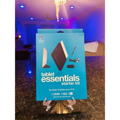 Digital Basics Tablet Essentials Starter Kit for iPads & Tablets 10.5''