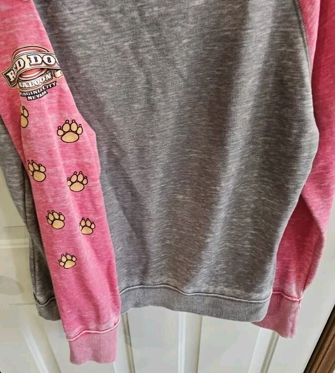 Sudadera con capucha rosa envejecida Red Dog Saloon Virginia City Nevada (39) Foto 3 de 4