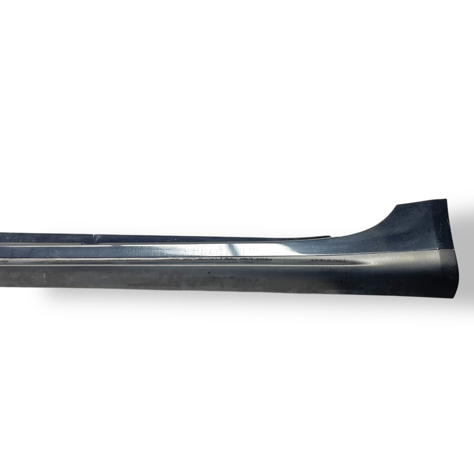 2013-2017 Maserati Quattroporte M156 Rocker panel left side skirt OEM 670010638