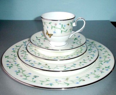 What Dinnerware is Made in USA: Discover Top Brands 2 What Dinnerware is Made in USA: Discover Top Brands