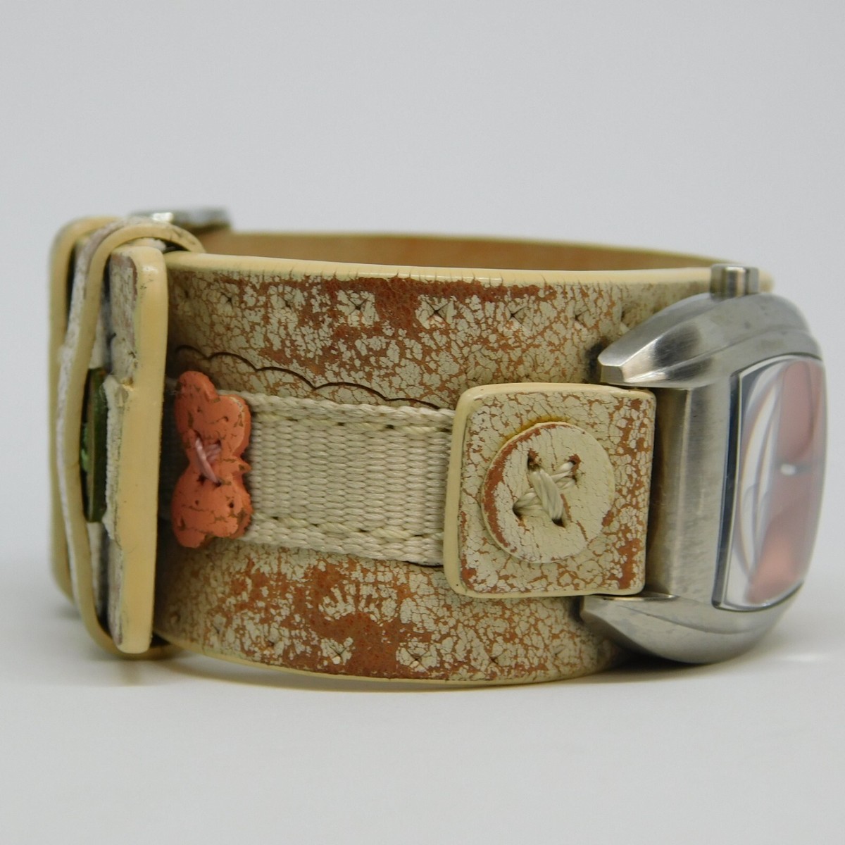 Fossil Genuine Leather Quartz Analog Women display picture 2