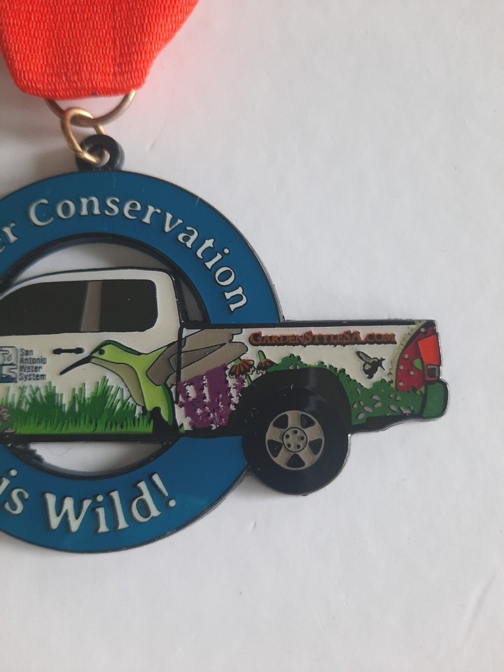 Fiesta Medal San Antonio Trucks, SAWS, Hummingbird, Birds, Garden, Red
