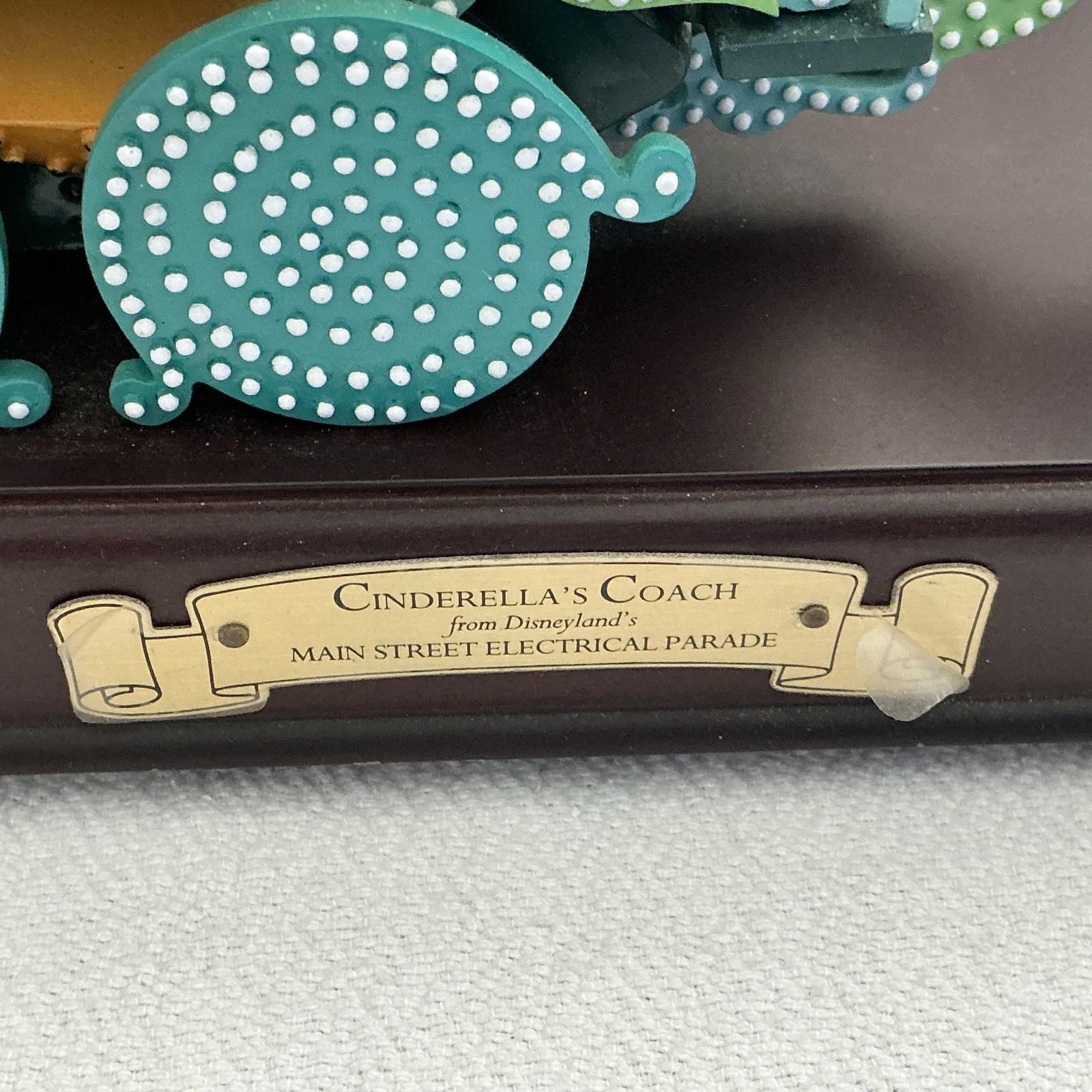 WDCC Disneyland Main Street Electrical Parade Cinderella’s Coach w/Lightbulb