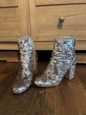 Steve Madden Sequin Silver Ankle Boots Size 8 Women s