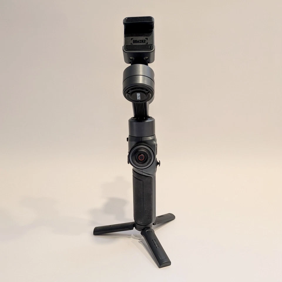 Estabilizador cardán de mano Zhiyun Smooth 5 3 ejes para teléfono inteligente iPhone Samsung Foto 3 de 4