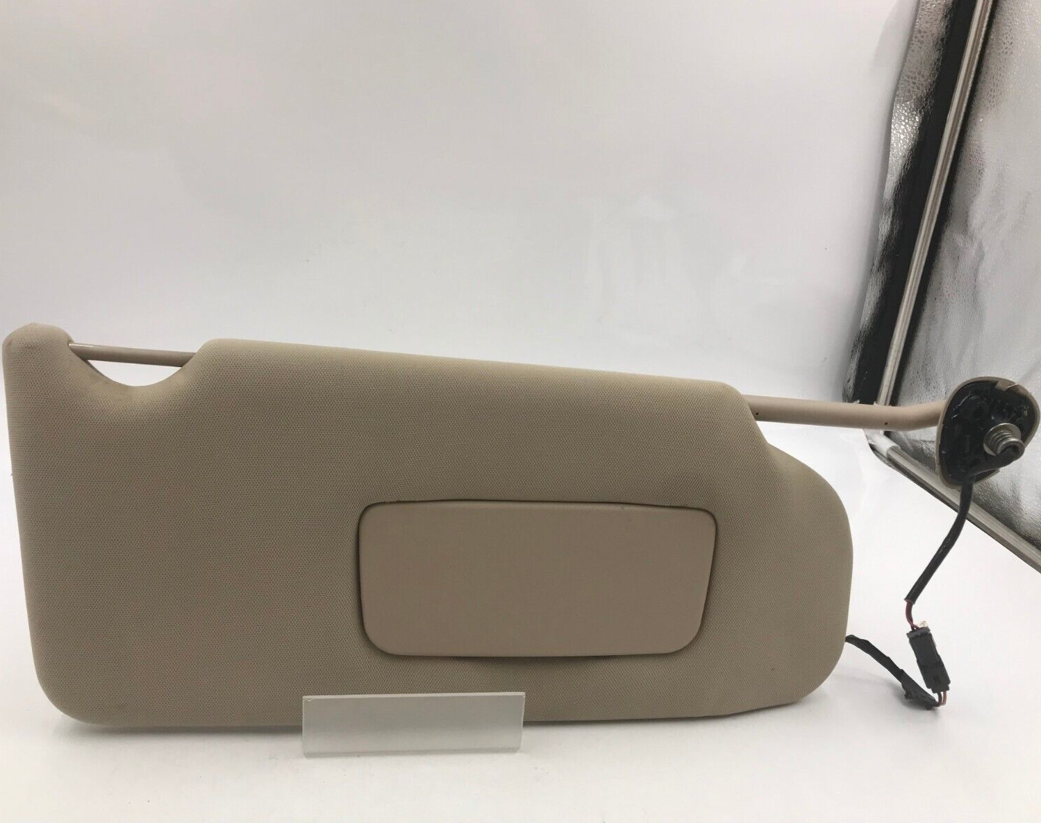 20052009 Buick LaCrosse Passenger Sun Visor Sunvisor Tan Illuminated