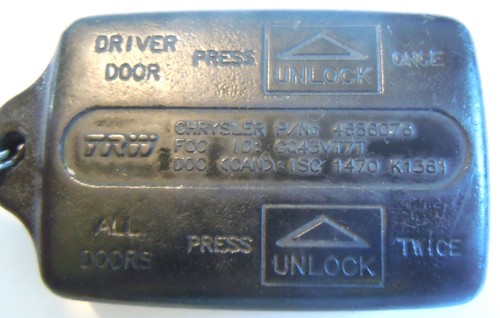 1996 Plymouth Voyager keyless remote entry key car control transmitter alarm - Picture 5 of 7