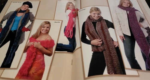 DA6 ASN 2004, SCARVES WITH ATTITUDE KNIT & CROCHET PATTERN LEAFLET - 11 DESIGNS - Picture 3 of 5