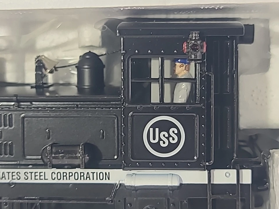 New K-line Diecast O Gauge K2630-14 U.S Steel Co USS Plymouth Switcher Smoking - Image 3 of 4