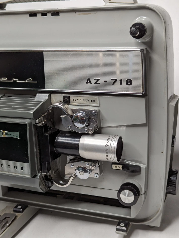 Винтажный кинопроектор Revere AZ-718 8 мм в футляре - Изображение 3 из 4