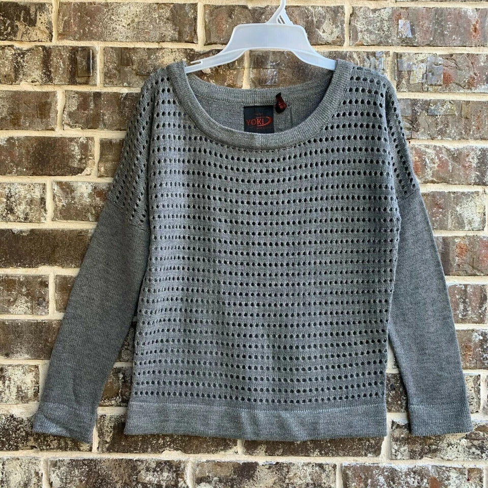 YOKI Women’s Sweater Pullover Open Stitch Gray metallic Size M - Image 4 of 4