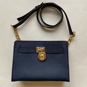 michael kors mini messenger