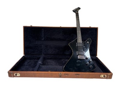 Washburn A-20V Right-Handed 6-String Electric Guitar - Black