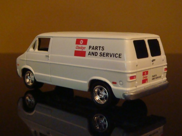 65.GARAGE dodge ram vanパーカー 65.GARAGE dodge ram vanパーカー 1980 Dodge Ram Custom B250