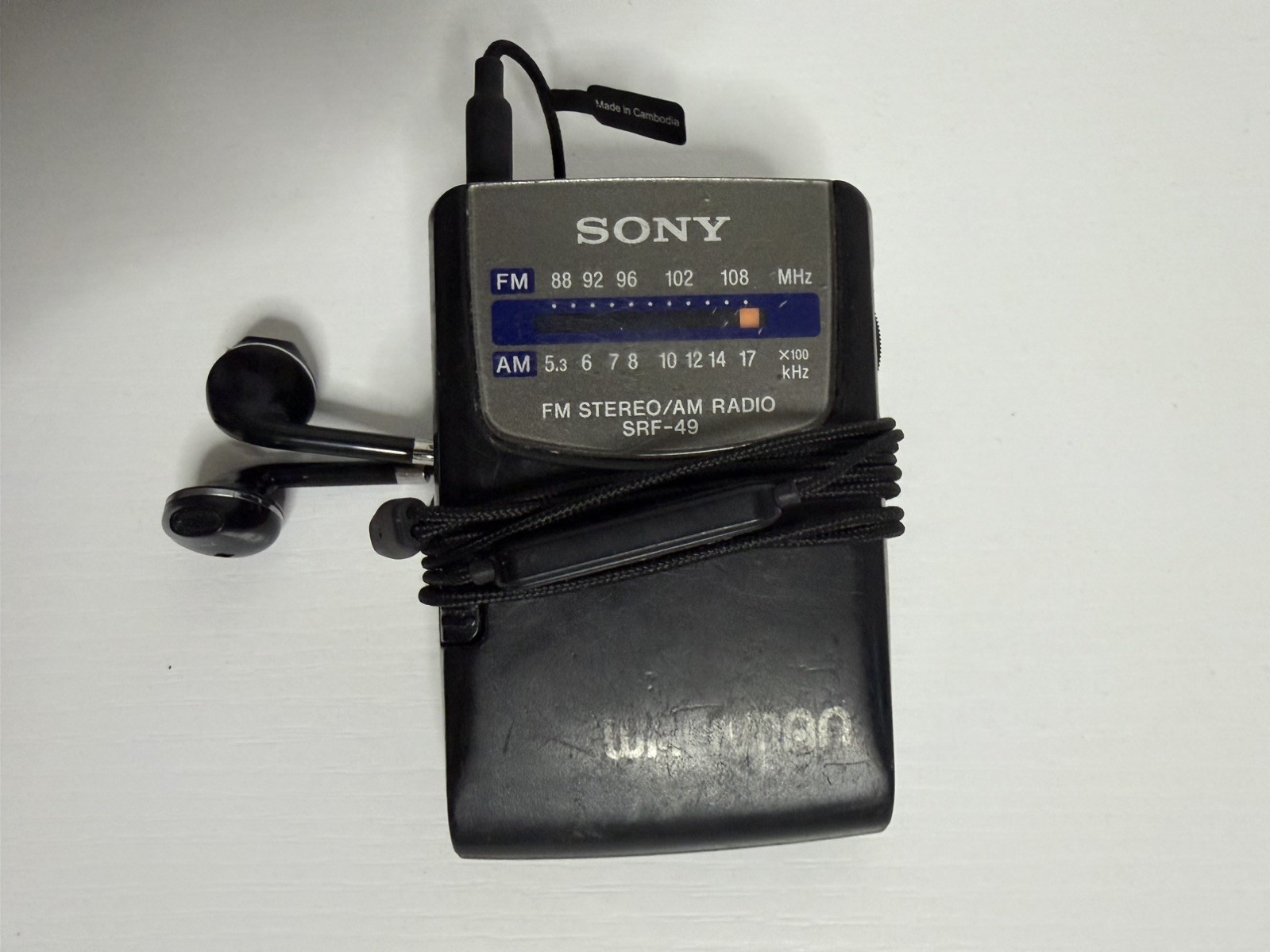 Sony Walkman SRF-49 FM/AM Radio Black Tested & Works