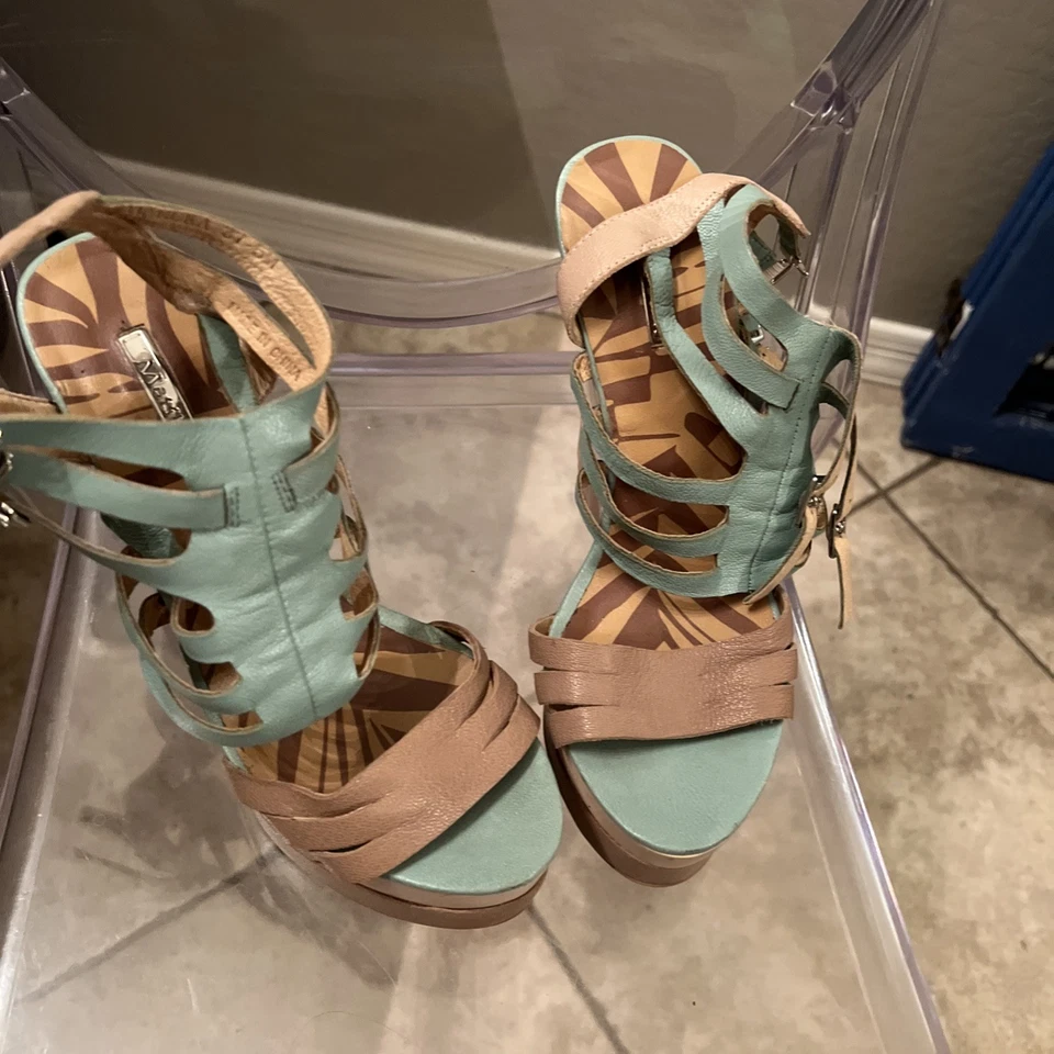 Sandalias de tacón MATIKO para mujer color topo cuero menta hebilla cuña correa al tobillo talla 7,5 Foto 2 de 4