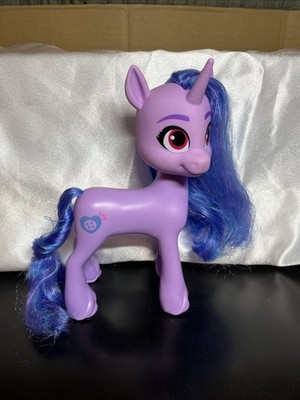Used 9  2020 My Little Pony A New Generation Izzy Moonbow G5 Hasbro Brushable