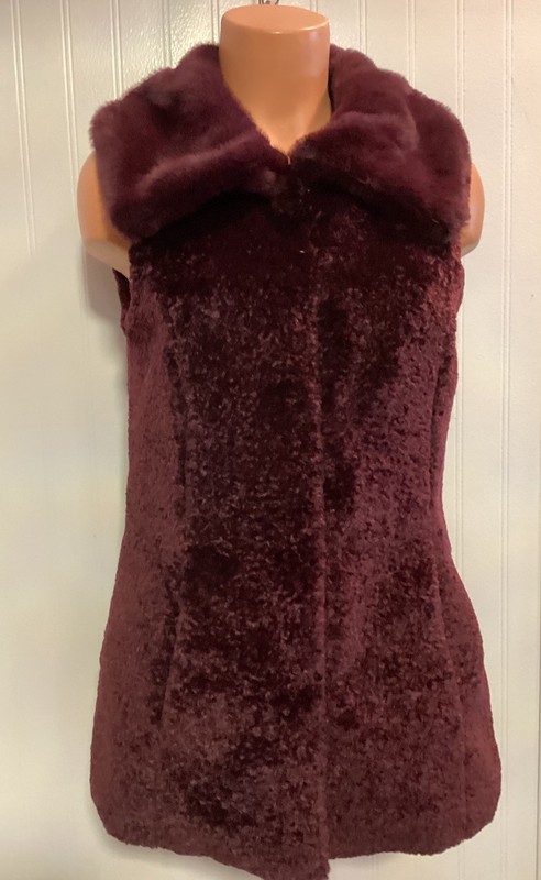 White House Black Market Luxe Boho-Chic Faux Shearling Vest XS/XP Cabernet