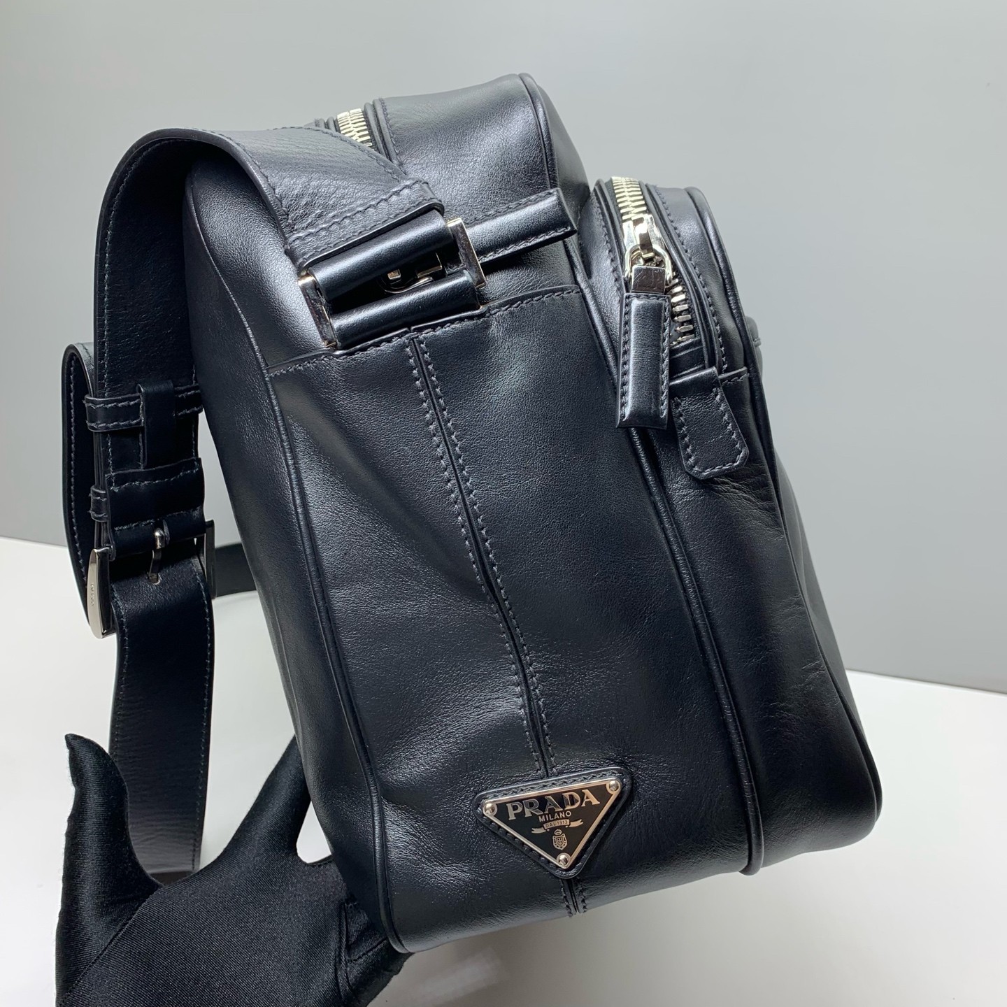 Prada Messenger Bag thumbnail 4