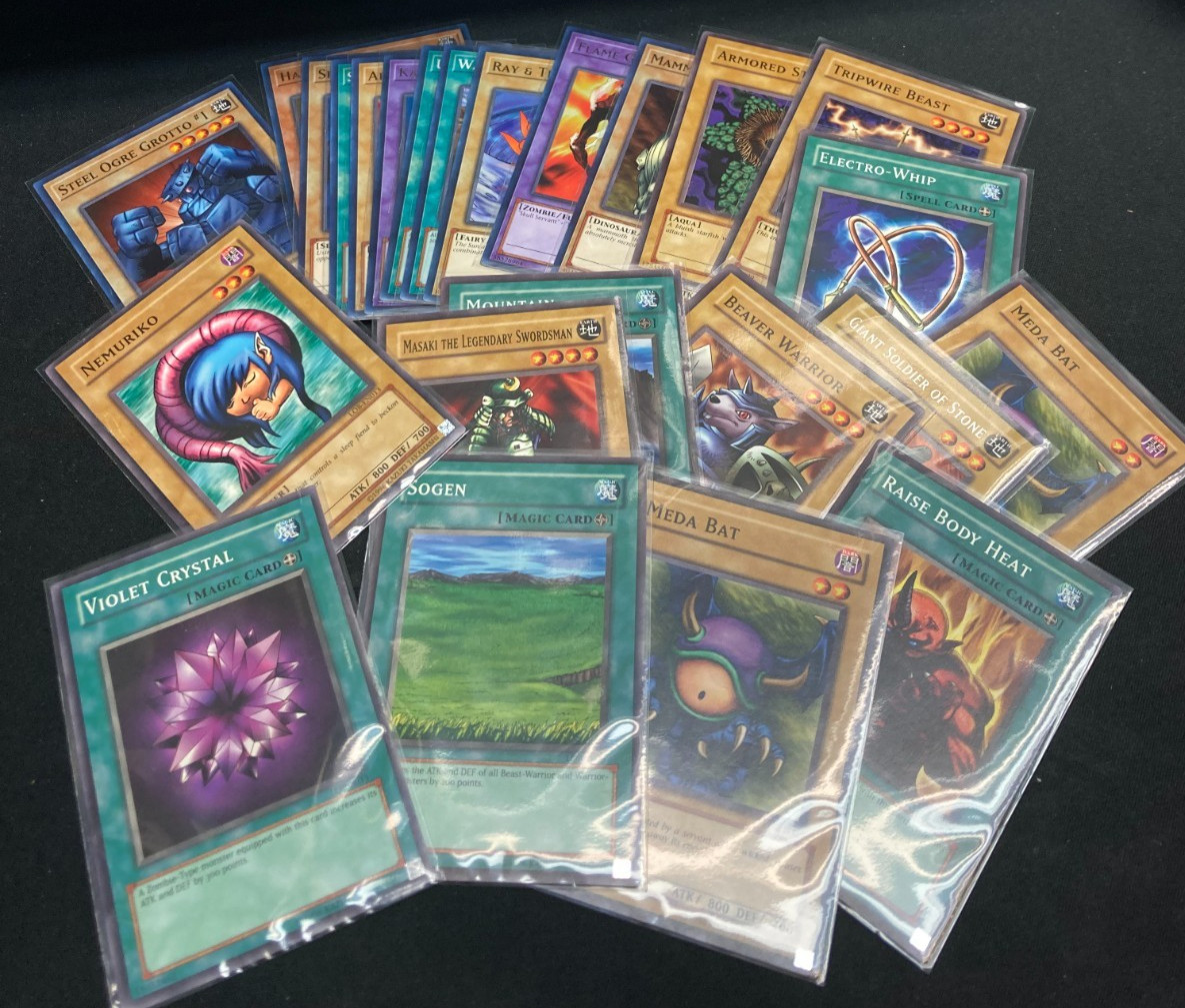 YuGiOh Legend of Blue-Eyes White Dragon LOB-EN ($2 Minimum Order Required)
