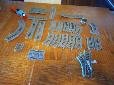 Thomas and friends TrackMaster 2.0 lot of 29 track and engine
