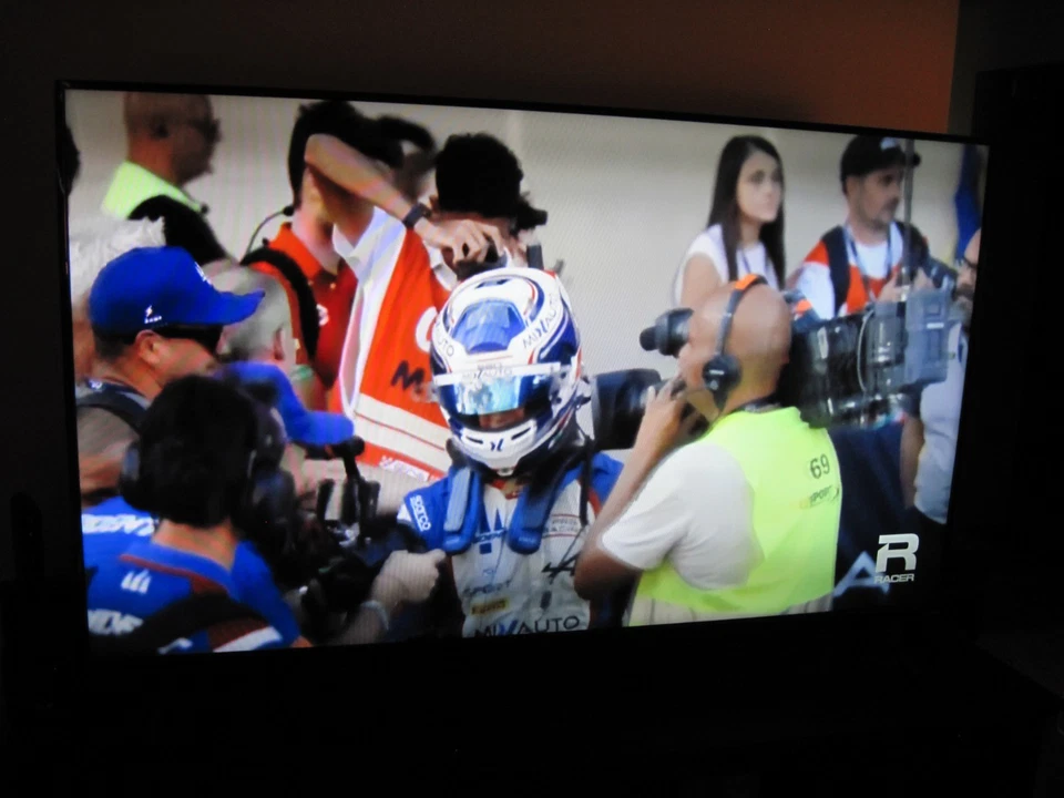 70” inch Television VIZIO E70-C3 TV includes remote control & Leg Stands Used - Image 2 of 4