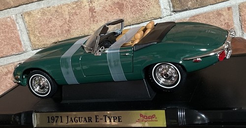 1971 JAGUAR E-TYPE GREEN 1:18 YAT MING ROAD SIGNATURES DELUXE EDITION RARE FIND - Picture 4 of 12